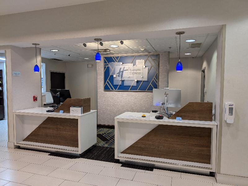 Holiday Inn Express Columbia — general view