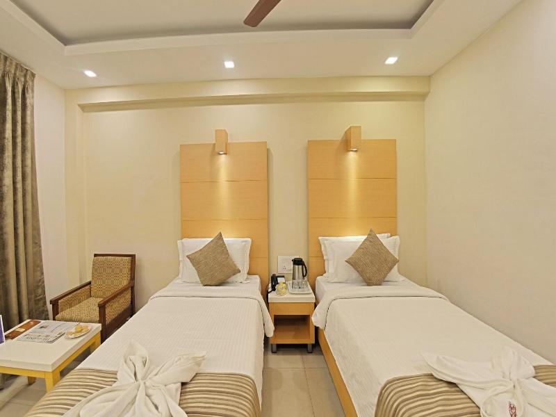 Hotel Chandra Park image