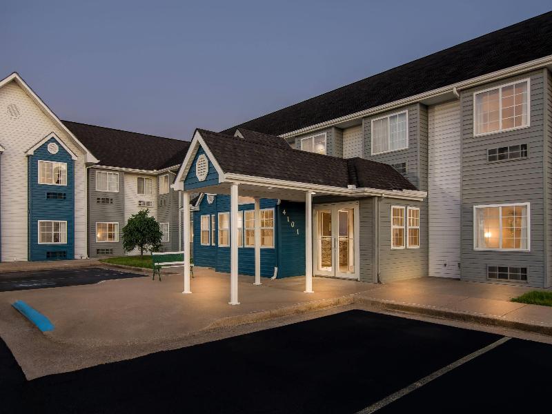 Microtel Inn & Suites By Wyndham Joplin image