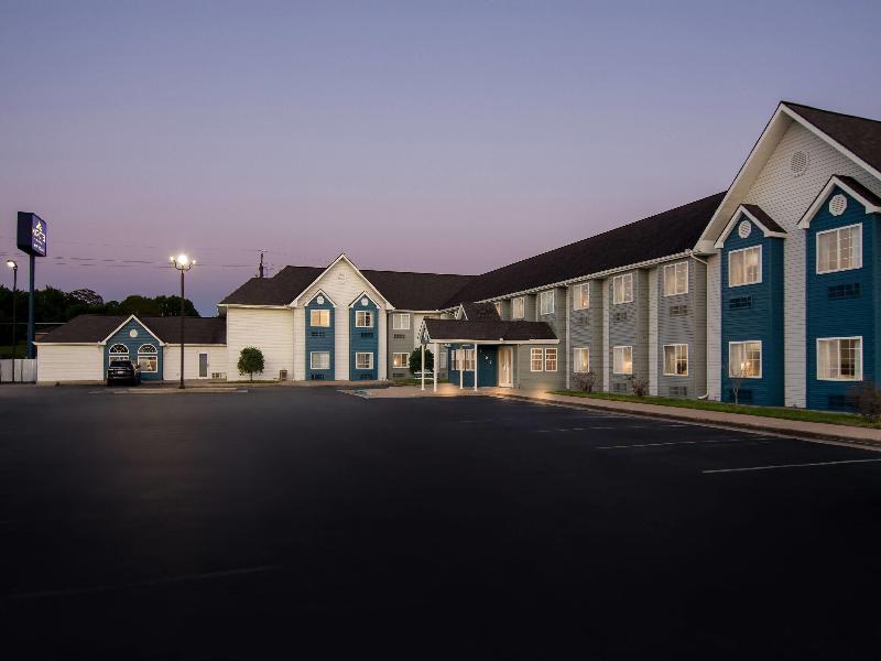 Microtel Inn & Suites By Wyndham Joplin image