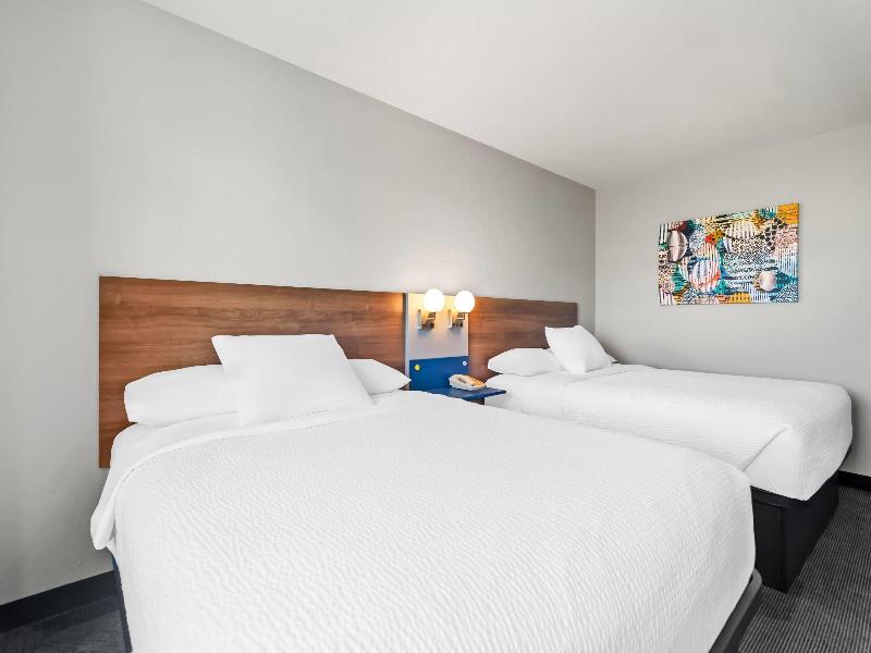 Microtel Inn & Suites By Wyndham Joplin image