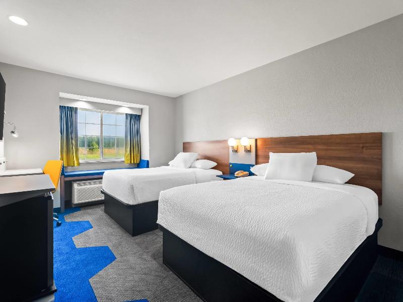 Microtel Inn & Suites By Wyndham Joplin image