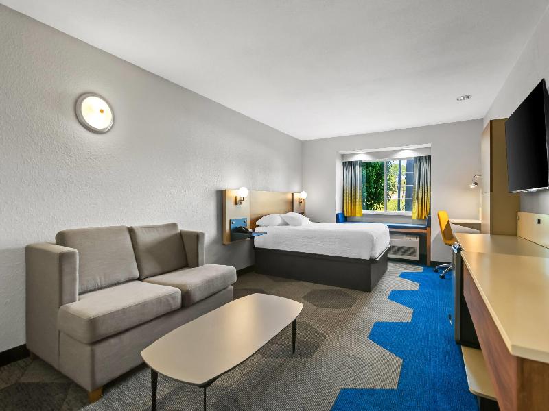 Microtel Inn & Suites By Wyndham Joplin image