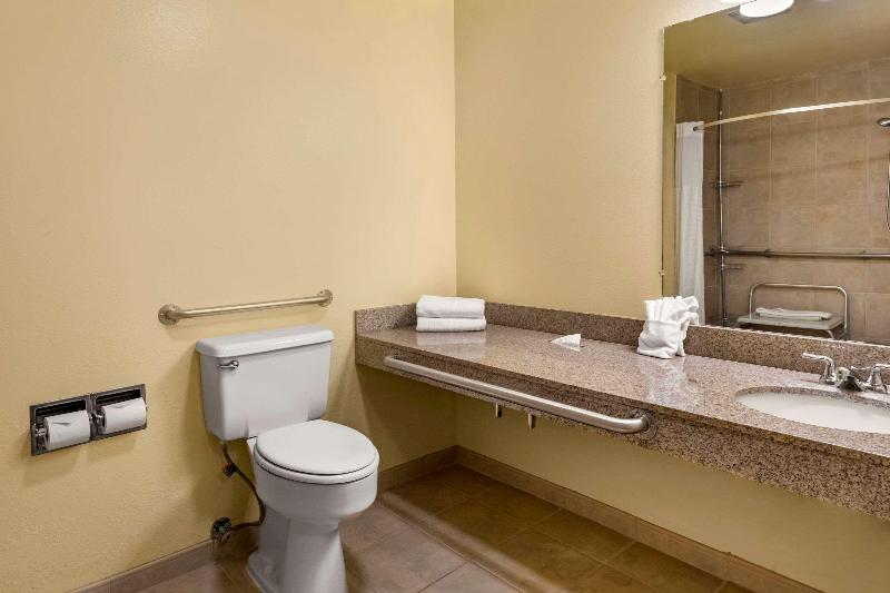 Quality Inn Paradise Creek image