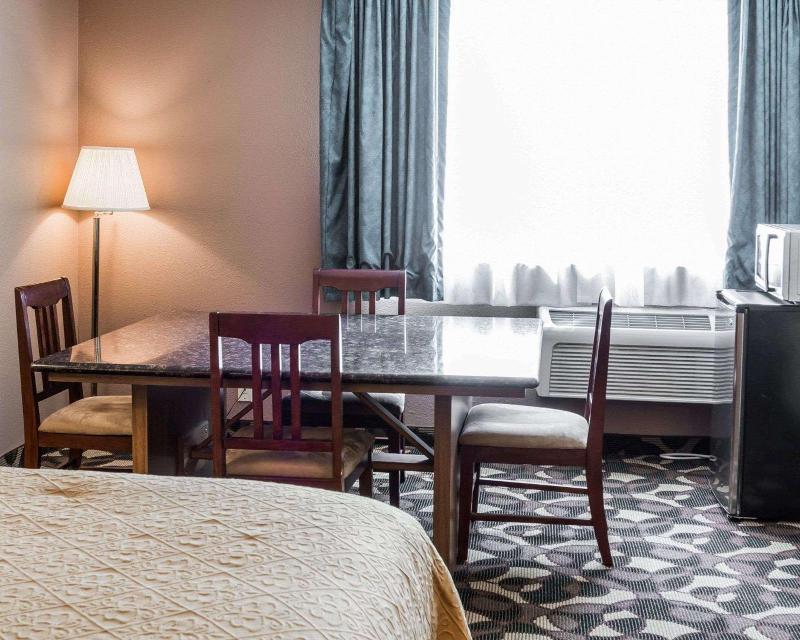 Quality Inn Paradise Creek image