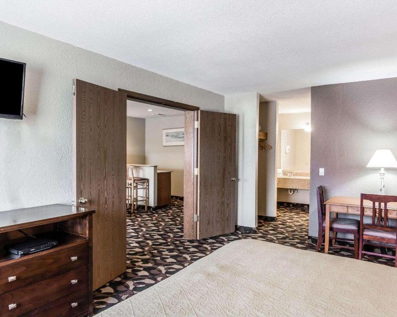 Quality Inn Paradise Creek image