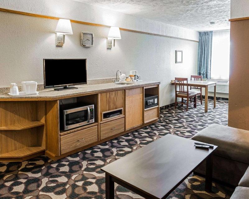 Quality Inn Paradise Creek image