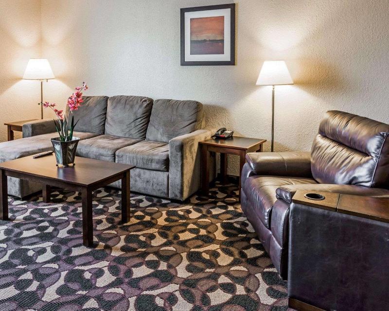 Quality Inn Paradise Creek image