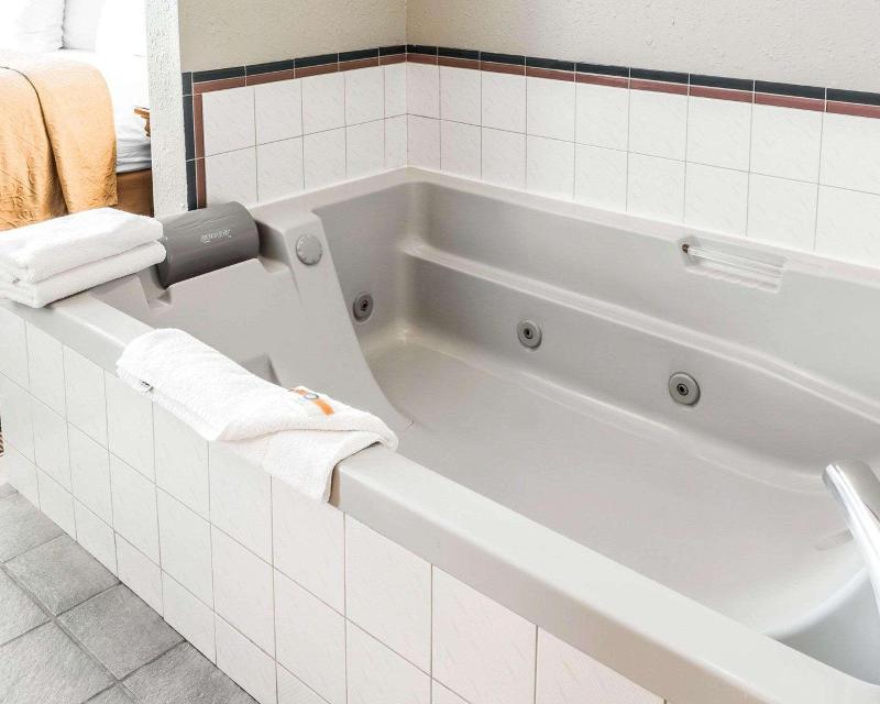 Quality Inn Paradise Creek image