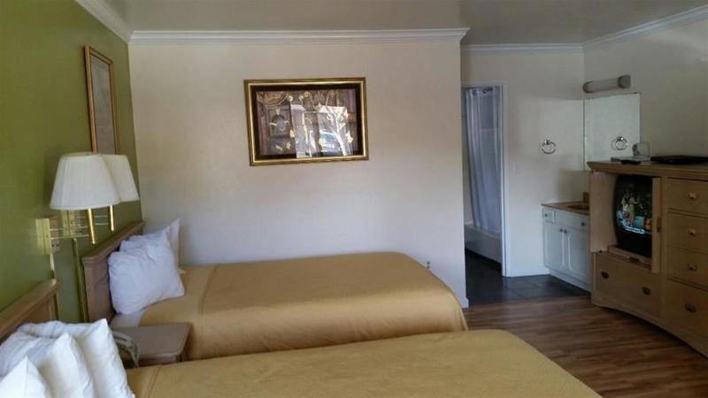Kelseyville Motel image