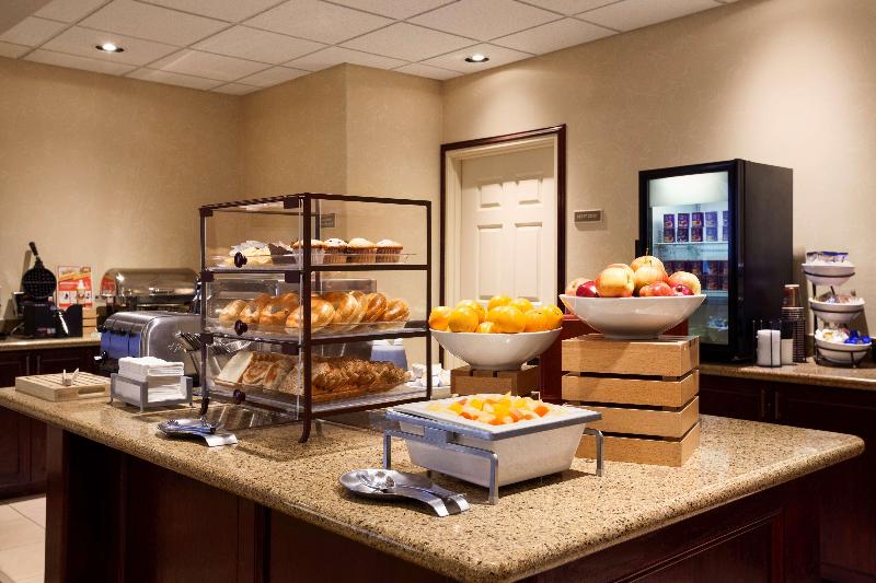 Country Inn & Suites by Radisson, College Station