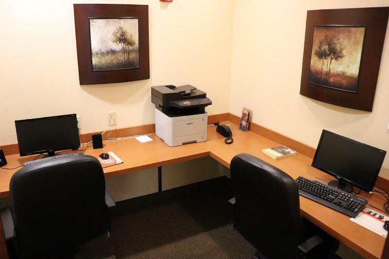 Candlewood Suites Cape Girardeau image