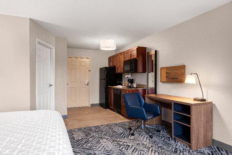 Candlewood Suites Cape Girardeau image