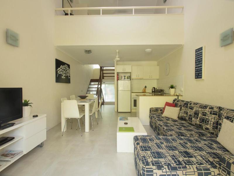 Coral Sea Villas — general view