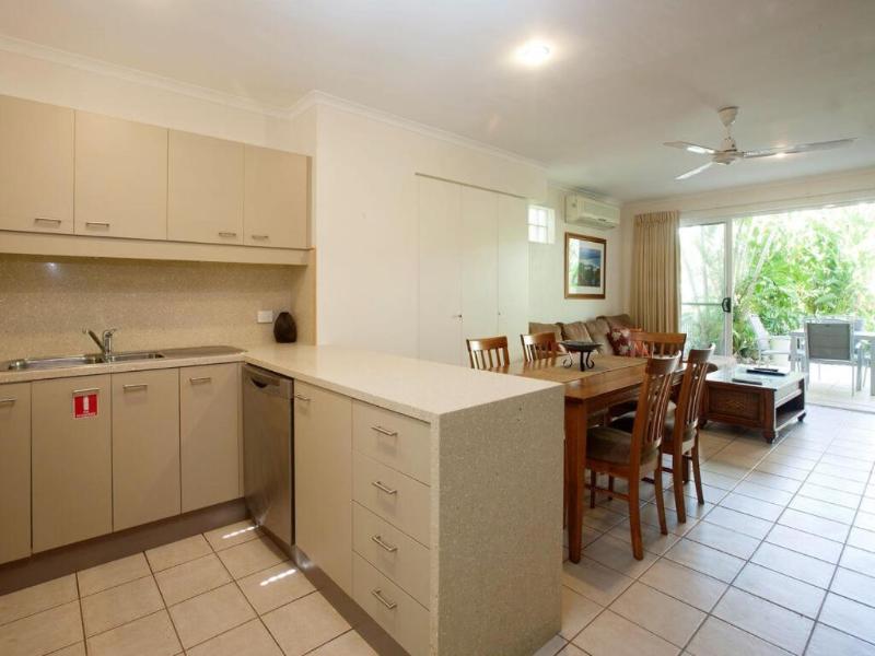 Coral Sea Villas image