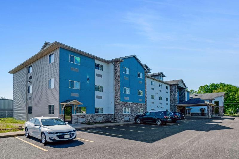 Comfort Inn & Suites Weston - Wausau image