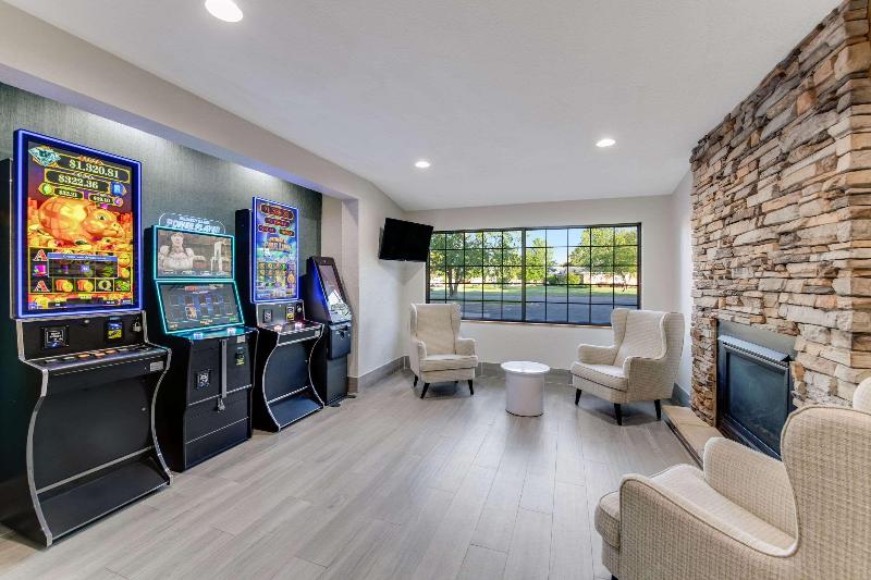 Comfort Inn & Suites Weston - Wausau image