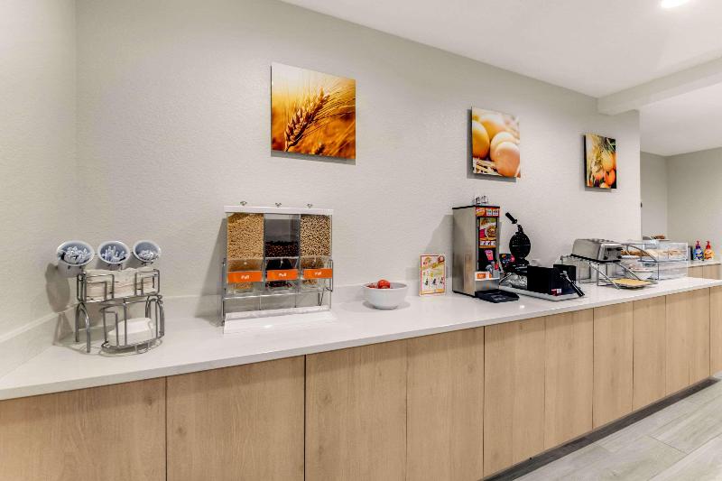 Comfort Inn & Suites Weston - Wausau image