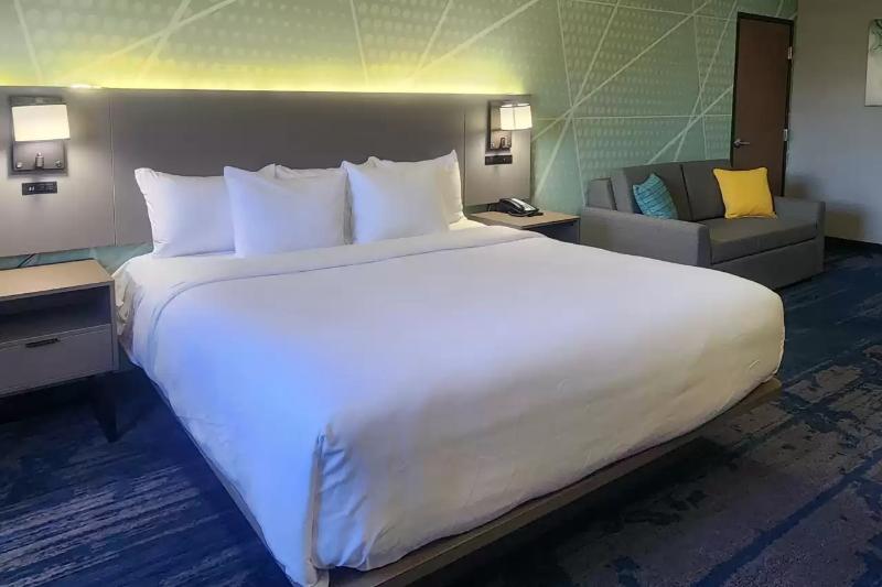 Comfort Inn & Suites Weston - Wausau image