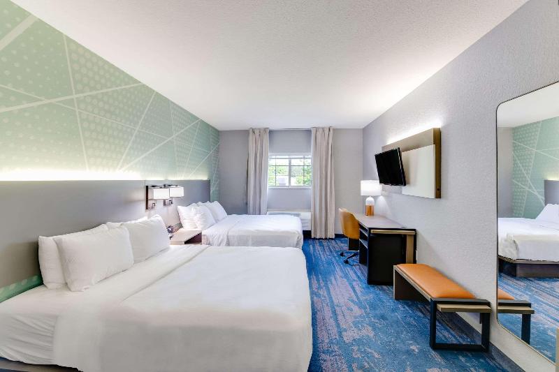 Comfort Inn & Suites Weston - Wausau image