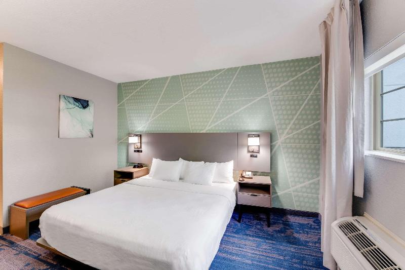 Comfort Inn & Suites Weston - Wausau image