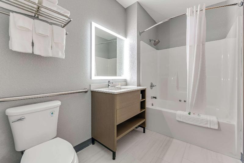 Comfort Inn & Suites Weston - Wausau image