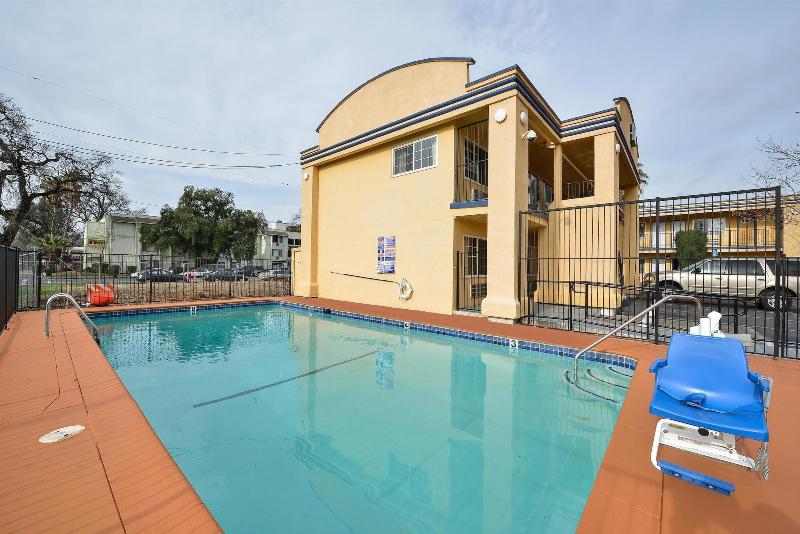 Americas Best Value Inn Chico image