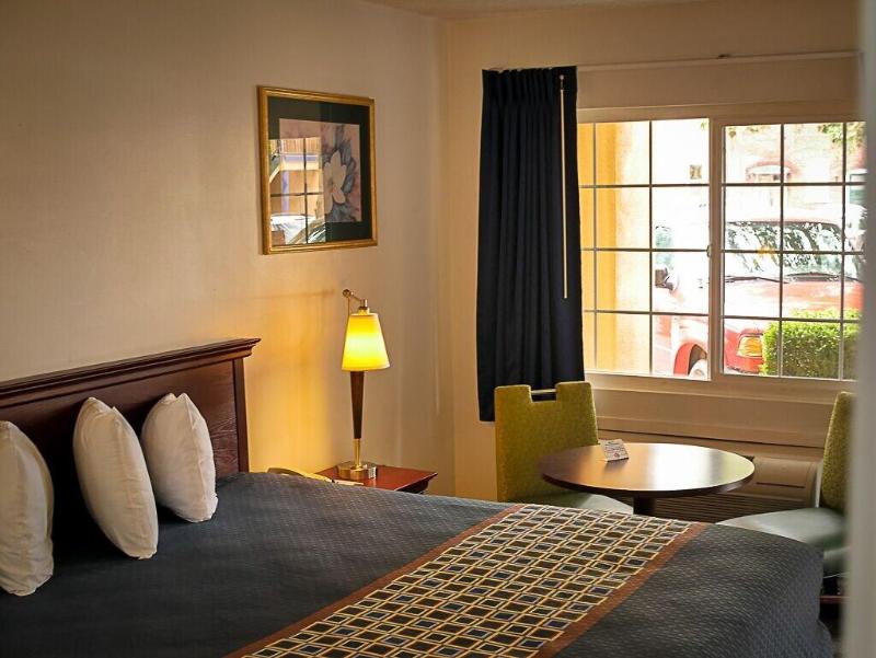 Americas Best Value Inn Chico image