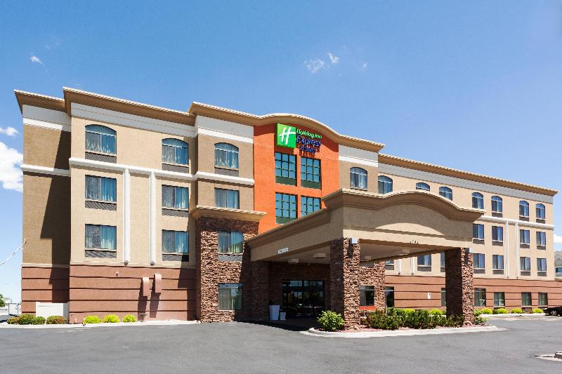 Holiday Inn Express & Suites Cheyenne