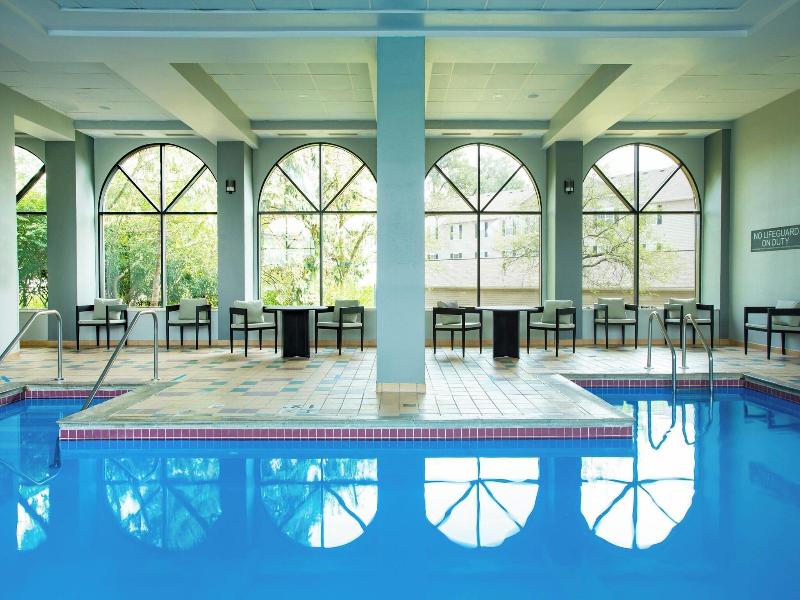 Sheraton Columbus Suites image