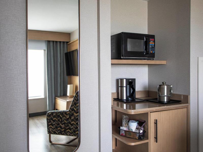 Sheraton Columbus Suites image