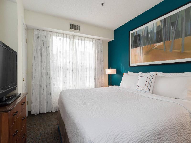 Residence Inn Charlotte Lake Norman image