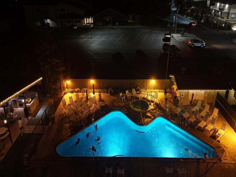 Mountain View Lodge image
