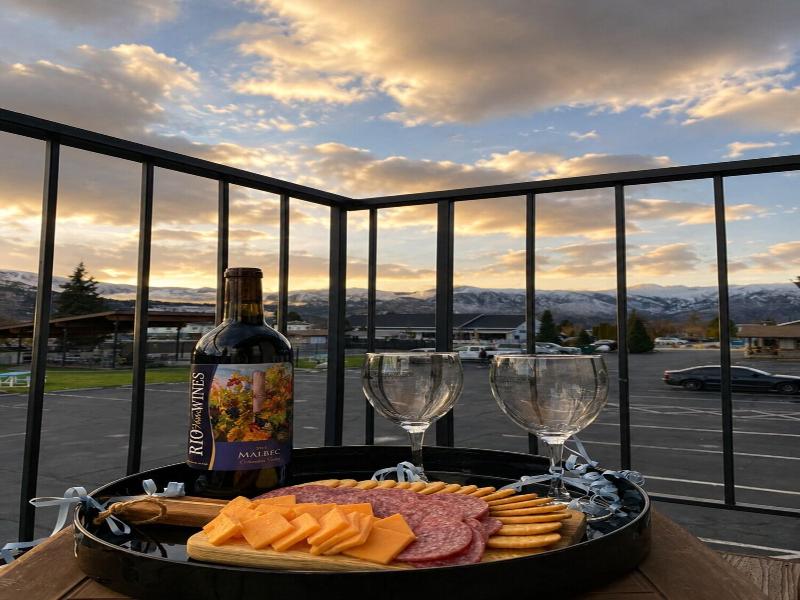 Mountain View Lodge image