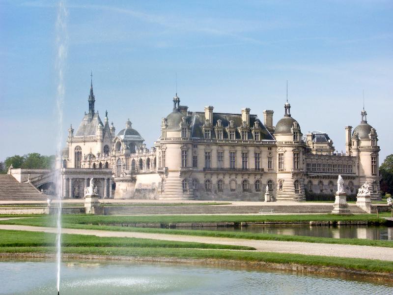 Ibis budget Senlis image