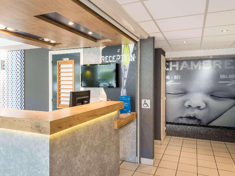 Ibis budget Senlis image