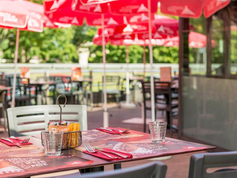 Ibis budget Senlis image