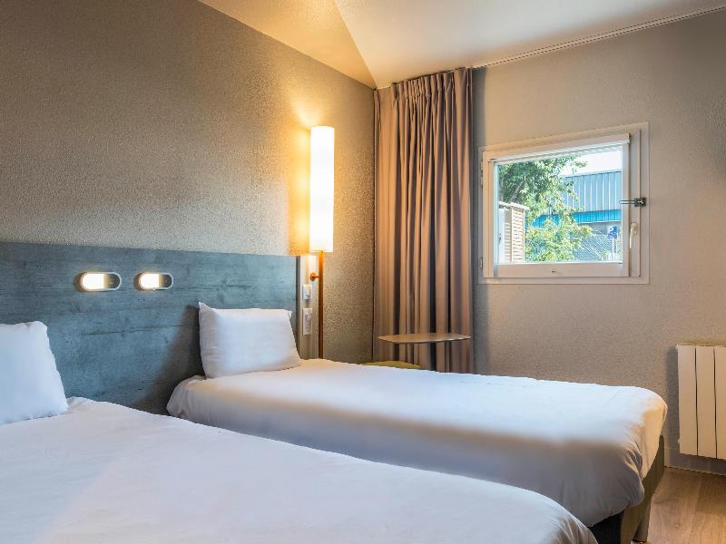 Ibis budget Senlis image