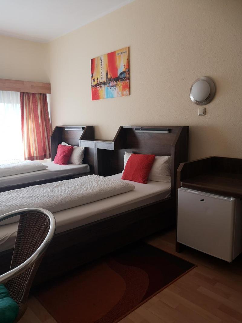 Hotel Köln-Bonn image