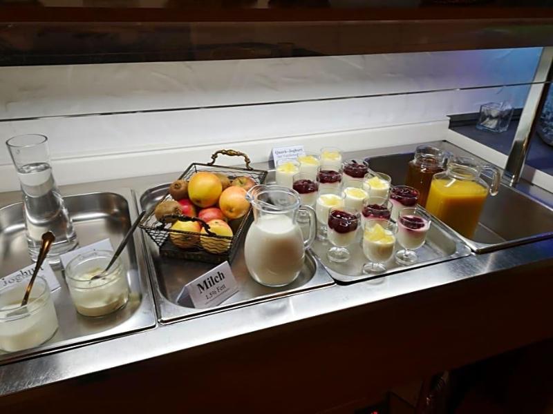 Hotel Köln-Bonn image