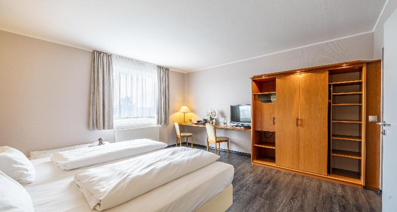 PLAZA INN Zwickau image