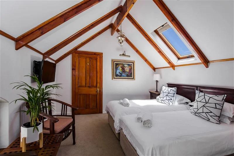 Roosenwijn Guest House image