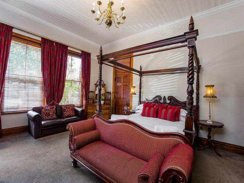 Roosenwijn Guest House image