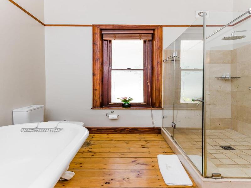Roosenwijn Guest House image
