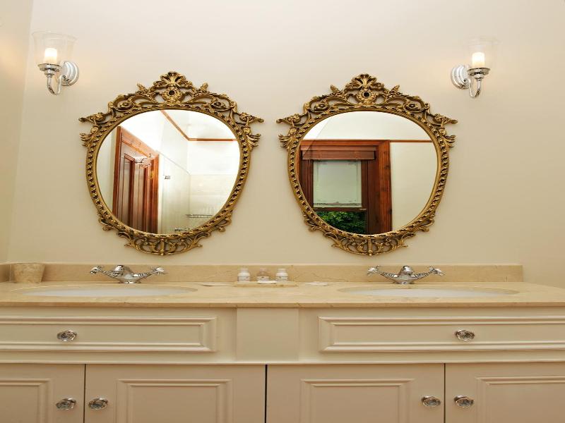 Roosenwijn Guest House image
