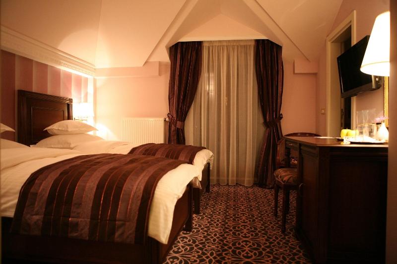 Hotel Vila Viktorija image