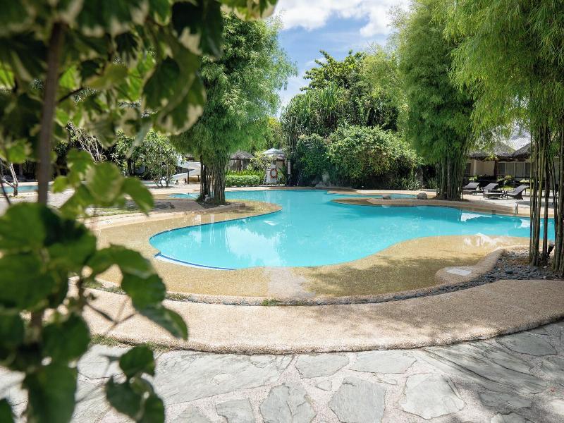 Almont Inland Resort