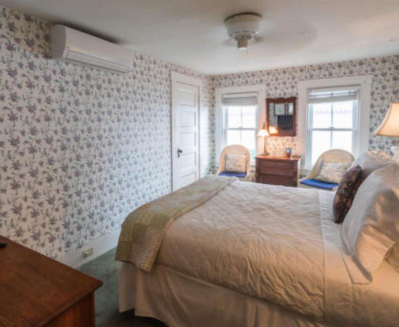 Snug Cottage — general view
