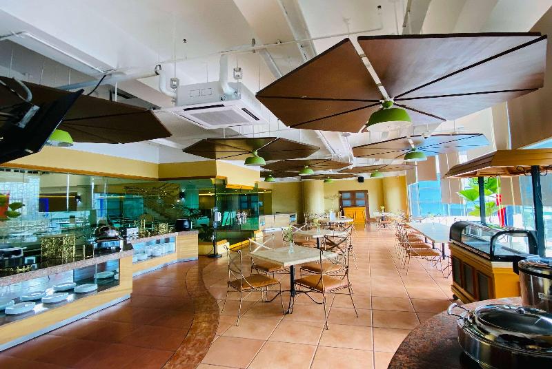 Days Hotel Iloilo image