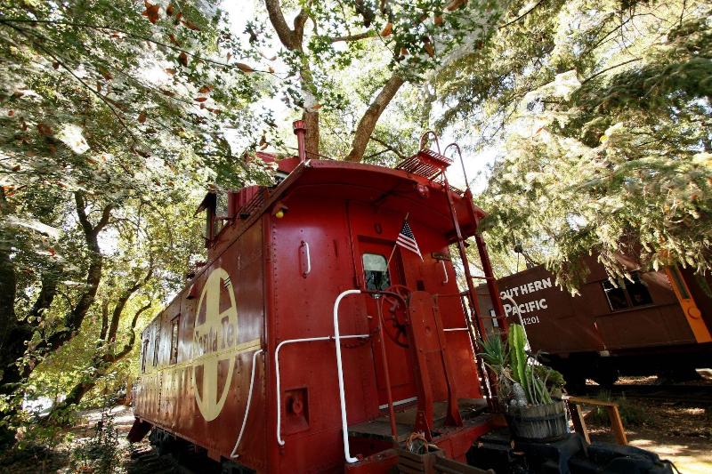 Featherbed Railroad Company image